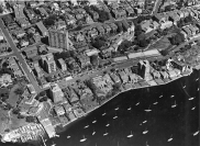 , 'Quarterdeck' can be seen in its context shortly after completion in 1963. Note the other demolished houses on the waterfront. Photograph by Milton Kent and Son, Stanton Library collection